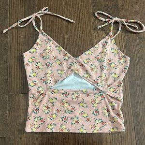Pink floral print tank top size S brand is Wild Honey.